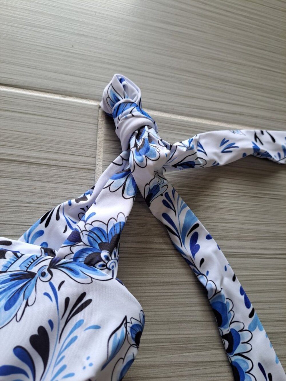 New Flaxmaker Floral Blue & White One-Piece Swimsuit Tie Straps Size Small - Picture 5 of 7